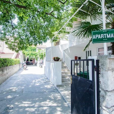 Luxury Studio Apartment White Sensation Водице Экстерьер фото
