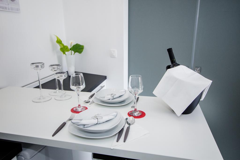 Luxury Studio Apartment White Sensation Водице Экстерьер фото